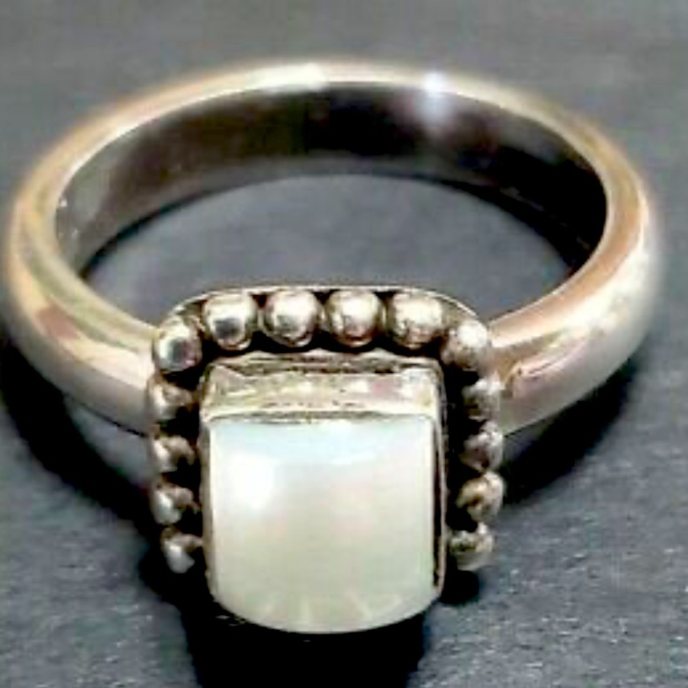 Silpada Vintage Square Genuine Pearl  Sterling Silver Ring Sz 7 - Picture 2 of 3